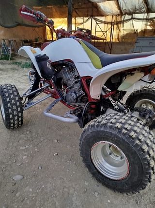Yamaha raptor 660