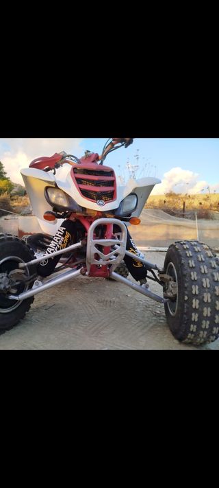 Yamaha raptor 660