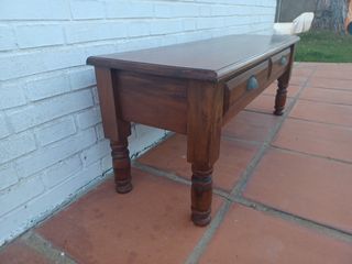 MUEBLE /MESA TV DE MADERA MACIZA