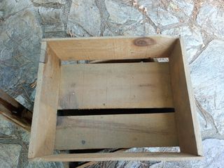 ANTIGUA CAJA FRANCESA DE LEVADURA DE MADERA.