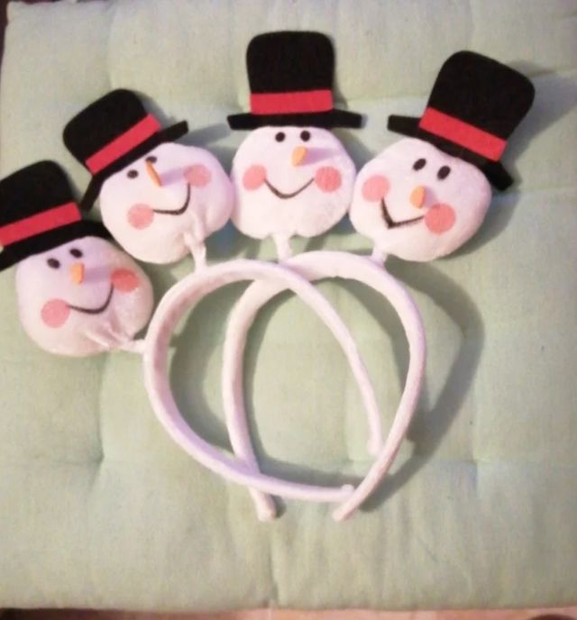 Disfraz Mama Noel con regalo.