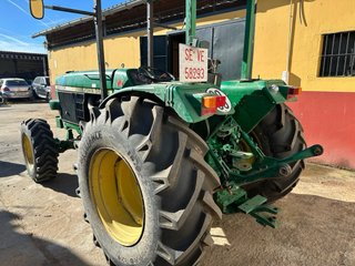 Tractor john deere 2450F