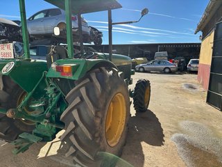 Tractor john deere 2450F