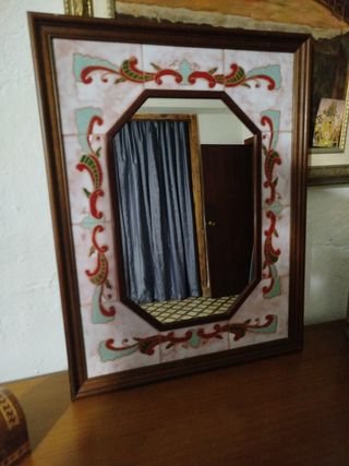 Espejo muy antiguo .ceramica