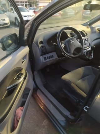 Mitsubishi Grandis 13.12.2005