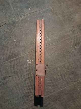 Molde prensa de madera para cigarros puros.