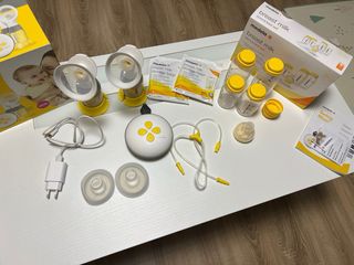 Sacaleches y kit para guardar leche