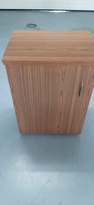 Máquina de coser Refrey