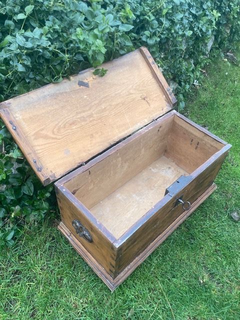 Arcón antiguo, original