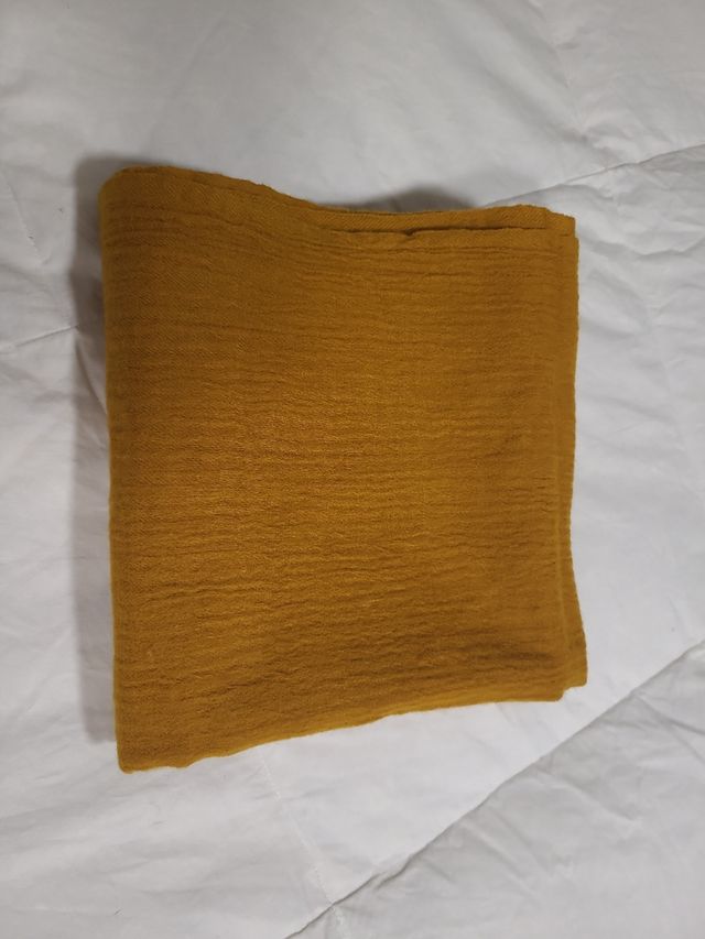 Bufanda color mostaza Nice Things