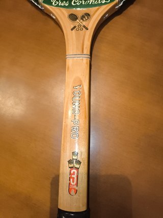 Racchetta antica in legno