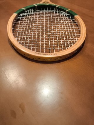 Racchetta antica in legno