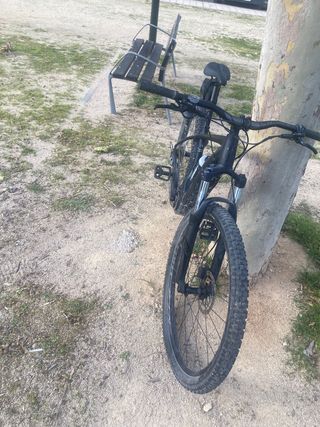 Bicicleta eléctrica de montaña Specialized