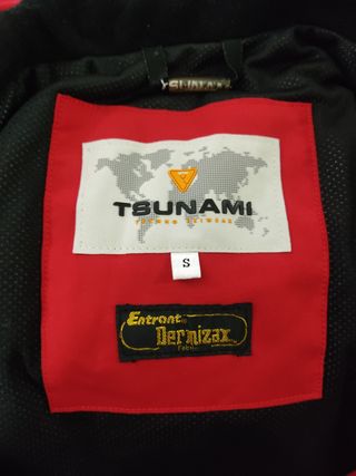 Traje Esquí Tsunami, como nuevo, se ha usado dos