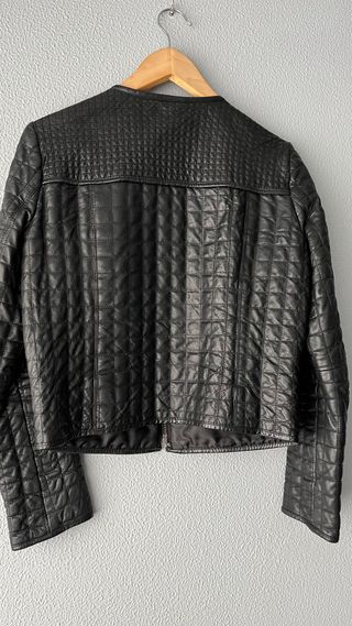 Chaqueta de piel de ZARA