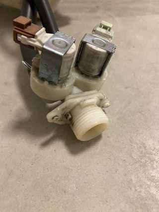 Válvulas. Lavadora AEG - Electrolux