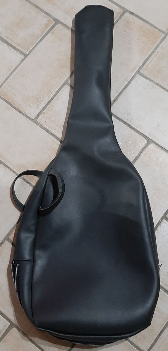Custodia per chitarra classica
