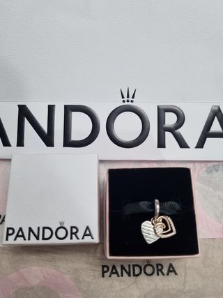 Charm Pandora Corazones entrelazados