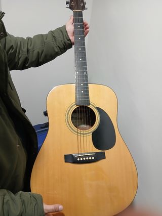 Guitarra electro acústica