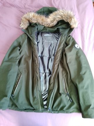 Abrigo verde militar marca Joluvi