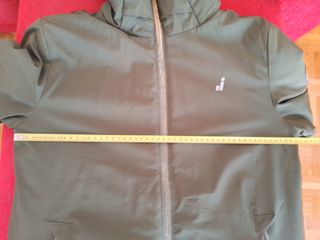 Abrigo verde militar marca Joluvi