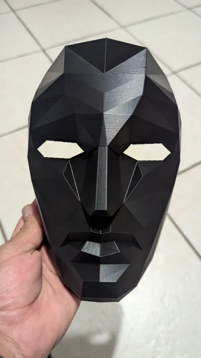 Máscara del juego del calamar -Negra