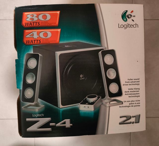 Altavoces 2.1 Logitech Z4