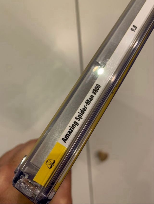 Comic Amazing Spiderman 800  CGC 9.8 SS