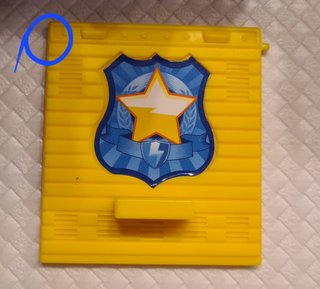 Comisaría + Laboratorio SuperZings