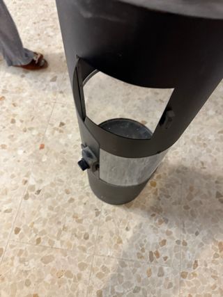 Recipiente de metal y metacrilato tipo buzón