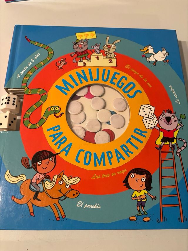 Juego de mesa formato libro
