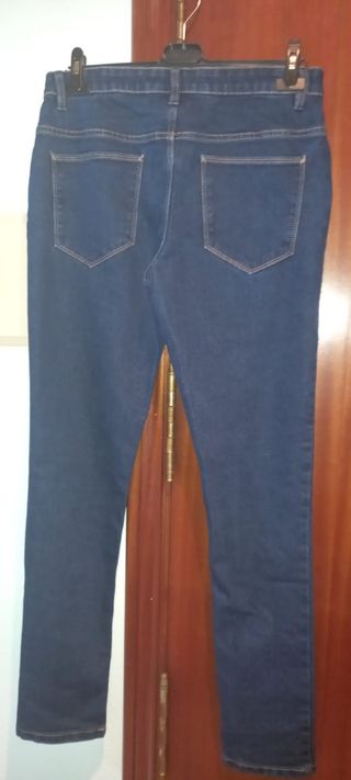 Pantalón Vaquero C&A
