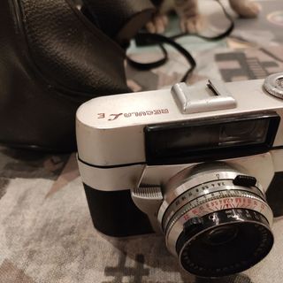 Camara de fotos recula