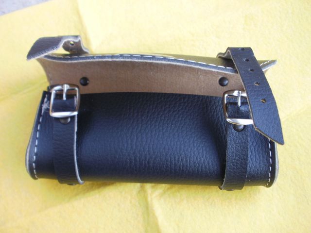 Cartera sillin portaherramientas bici clasica.