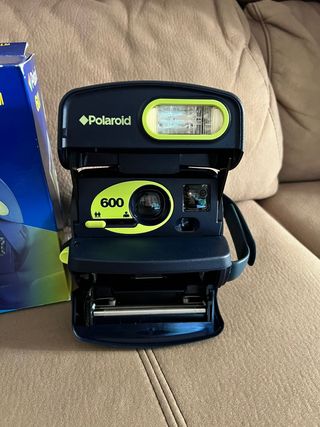 Polaroid 600