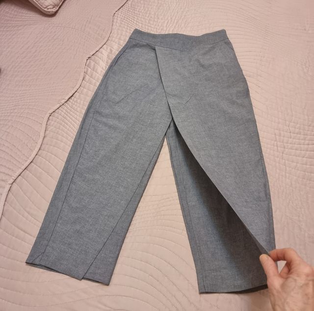 Pantalón "Zara Basic Collection"