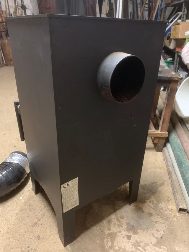 Estufa de leña de segunda mano en buen estado