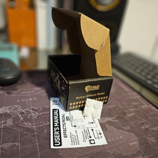 Pedales distorsión y compressor guitarra