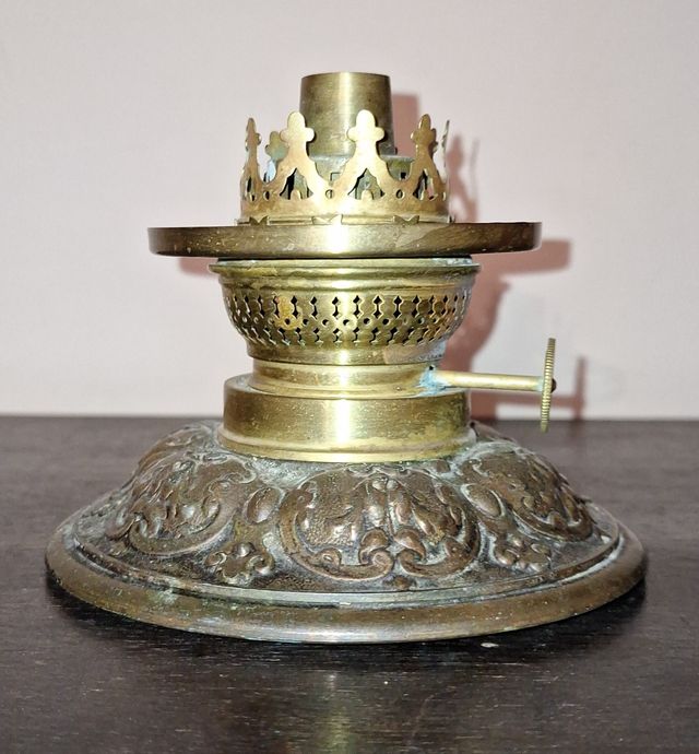 lampada ad olio in ghisa originale inizio '900