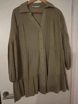 Vestido camisero verde Zara