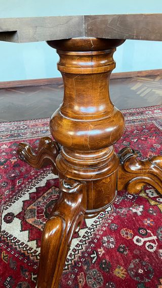 Mesa de comedor vintage marquetería