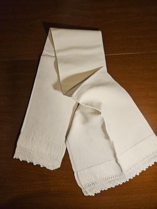 Set di due asciugamani con uncinetto