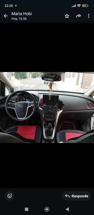 Opel Astra 2012