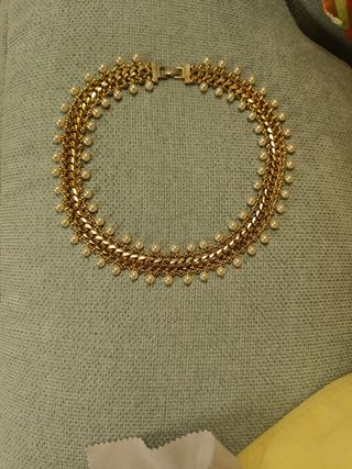 Collar gargantilla Vintage dorado con perlas.