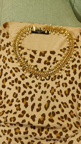 Collar gargantilla Vintage dorado con perlas.