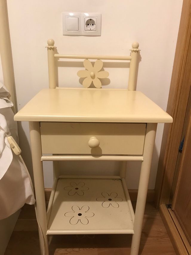 Mesilla de noche de forja🎀