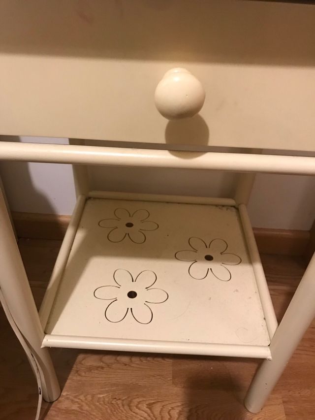 Mesilla de noche de forja🎀