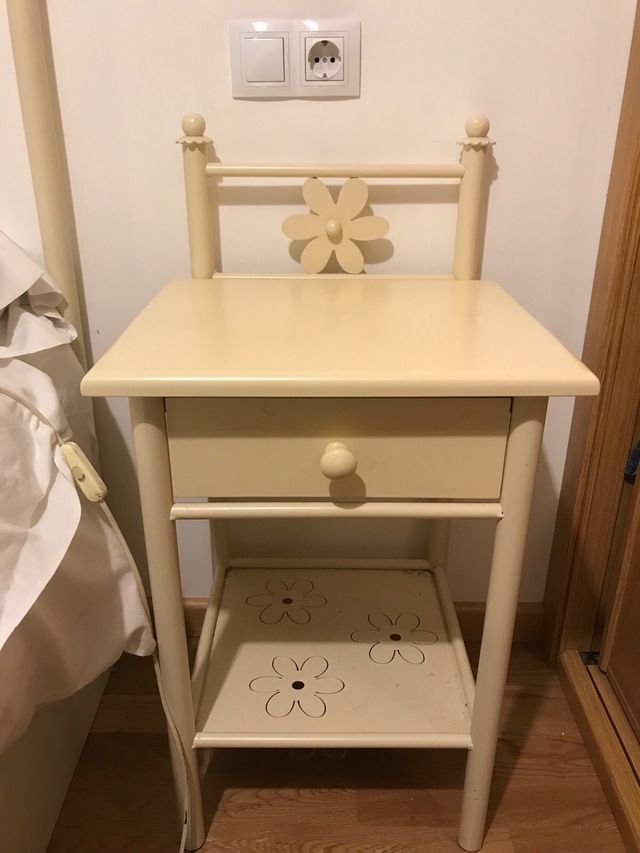 Mesilla de noche de forja🎀