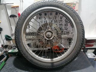 Rueda delantera Suzuki LS 650 Savage 