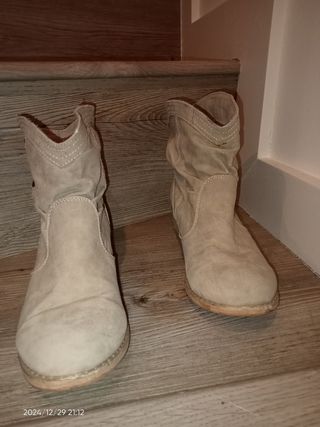 Botas beige 37 bajas